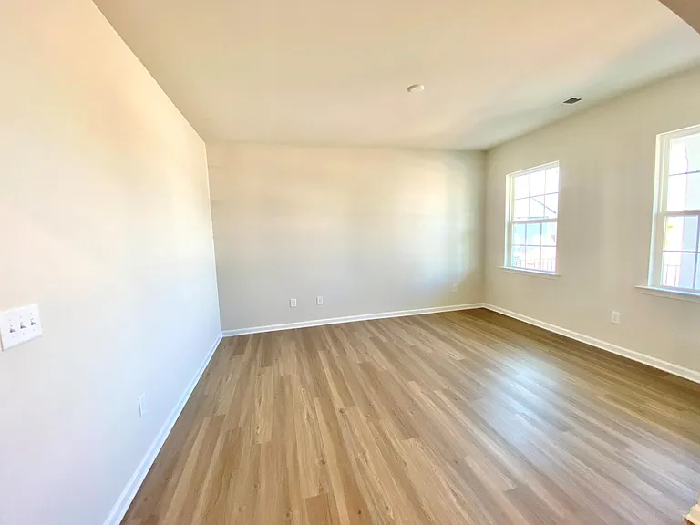 1016 Whipcord Dr — Photo 7