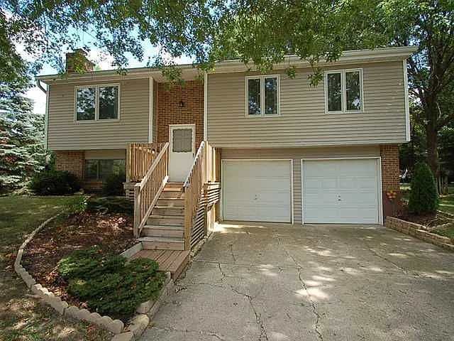 7401 Carolling Way photo 1