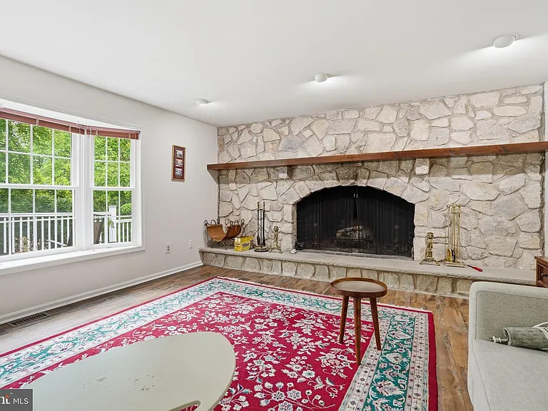 1316 Heller Dr — Photo 20