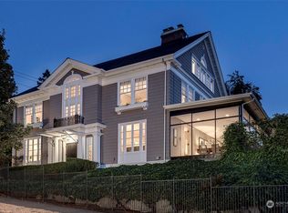 1017 E Blaine St, Seattle, WA 98102