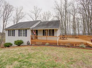 14929 Leesville Rd, Evington, VA 24550