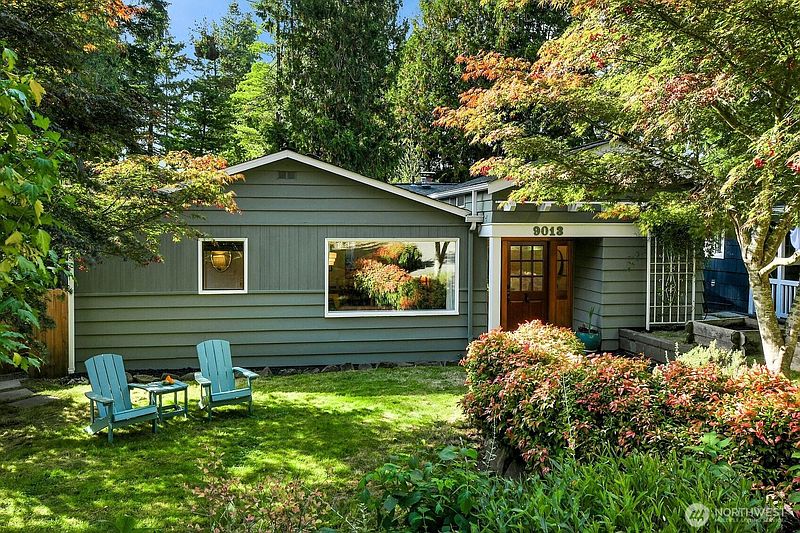 2nd image of 9013 25th Avenue NE