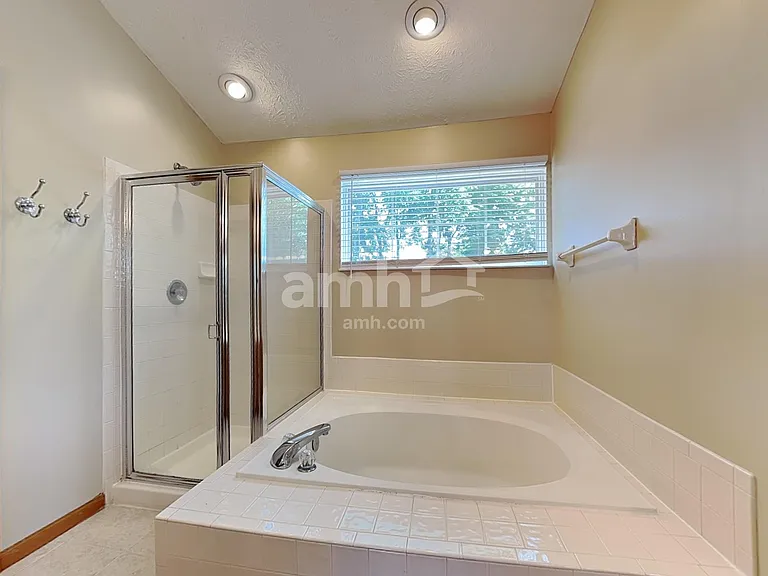 2358 Rosina Dr — Photo 16