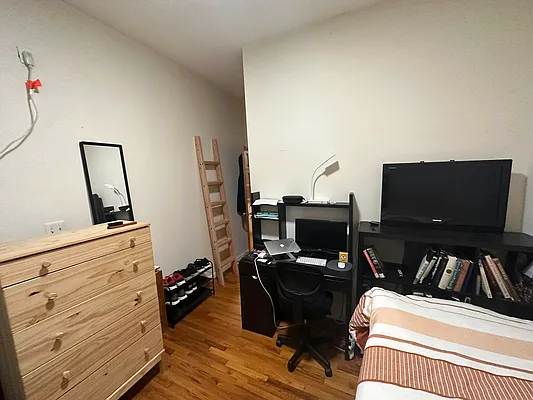 Rented by Guidance Realty Corp. | media 9