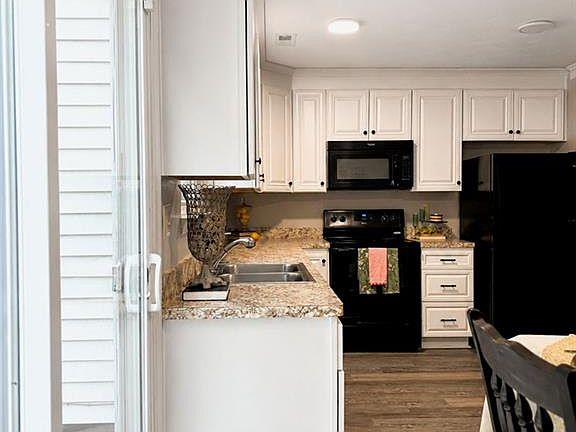 5th image of 5657 Rivermill Cir