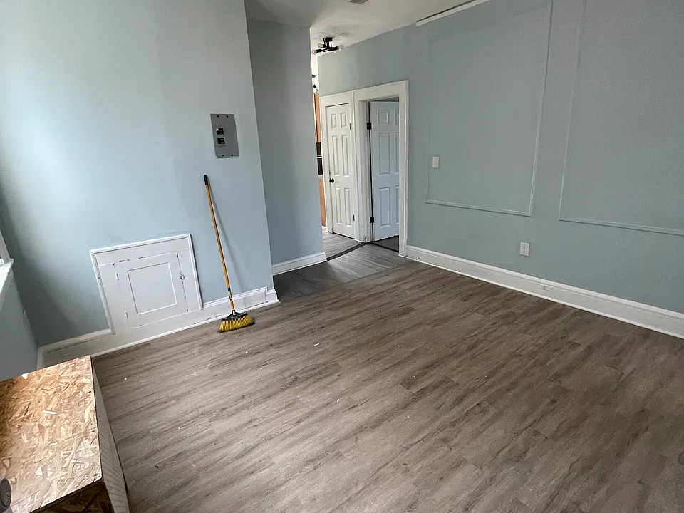 78 Schuyler Ave #3F