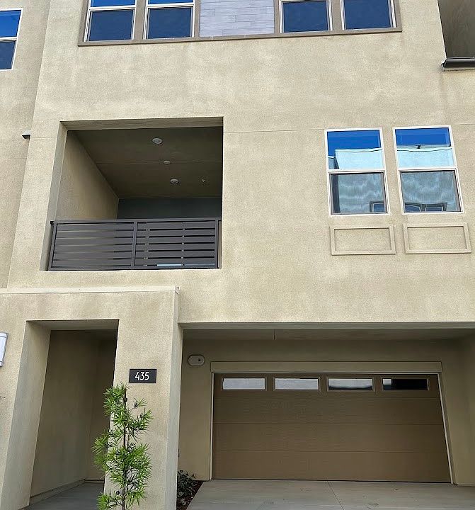 1st image of 435 Mullberry Pl