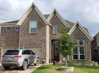 4012 Silk Vine Ct, Roanoke, TX 76262