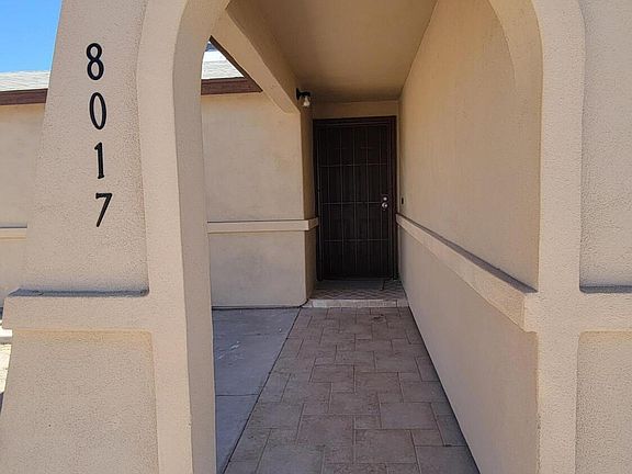 4th image of 8017 W MEADOWBROOK Avenue
