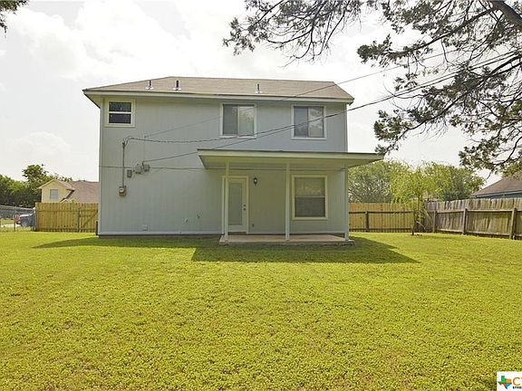 4th image of 2121 Caprice Dr