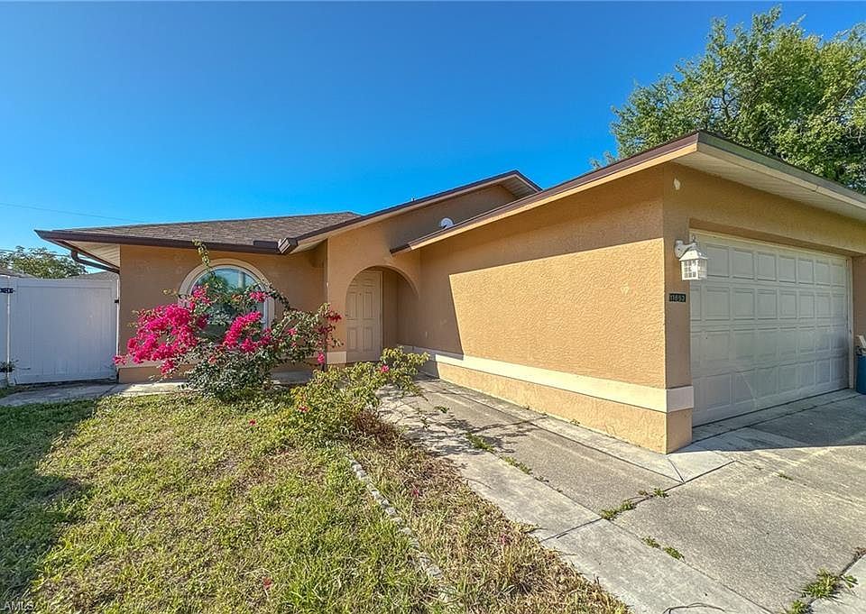 1st image of 11652 Saunders AVE