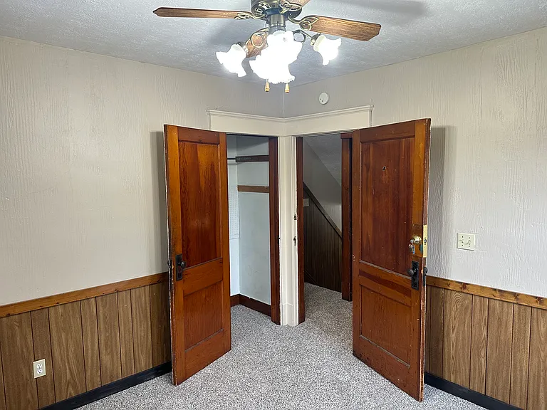 396 Sumner St — Photo 31