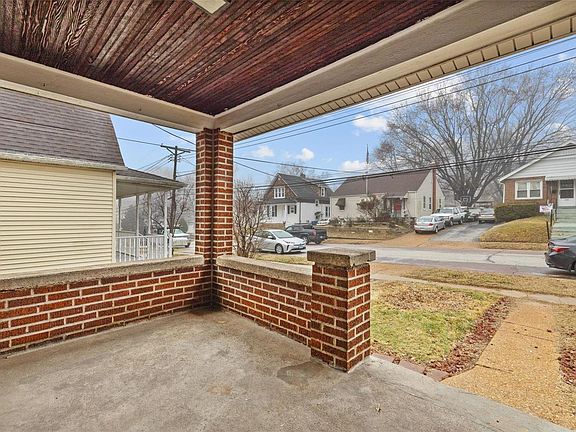 2nd image of 2944 Kincaid Ave
