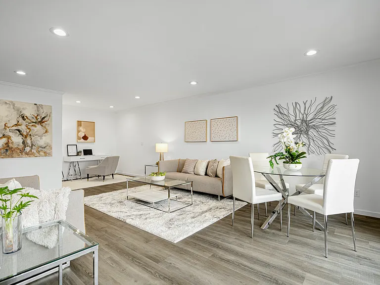 7930 SE 34th St #401 — Photo 3
