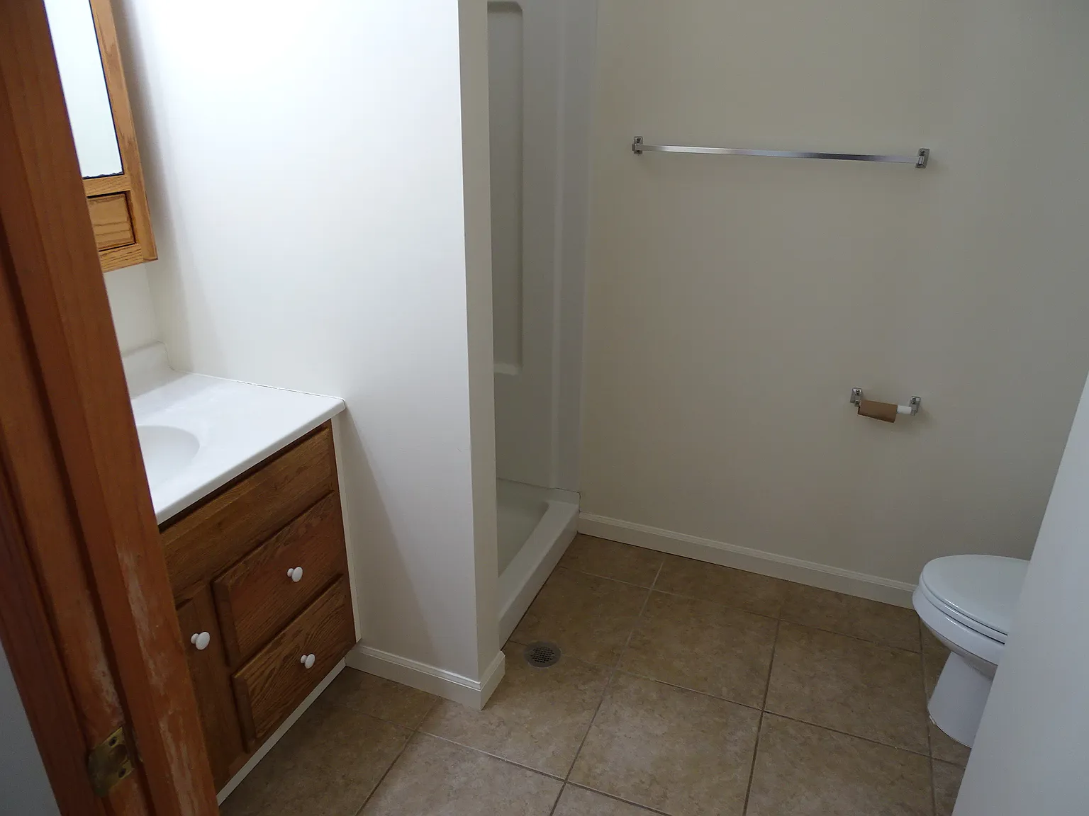 3 bed, 1400 sqft, $1,700 — Photo 3