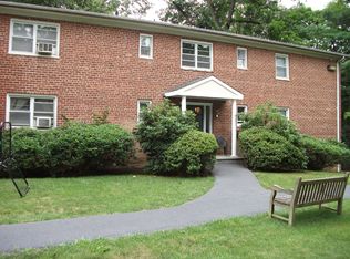 300 N State Rd APT 2A, Briarcliff Manor, NY 10510