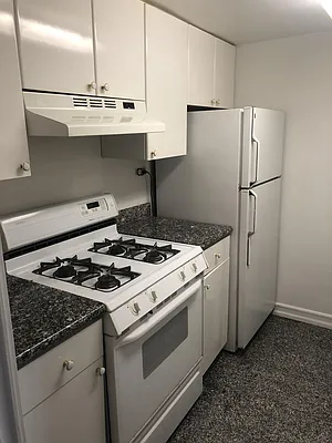 Rented by Carlyle Property Management | media 12