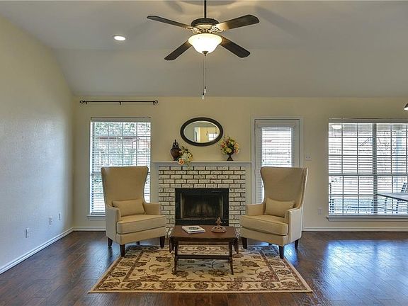 5th image of 1428 Highland Dr