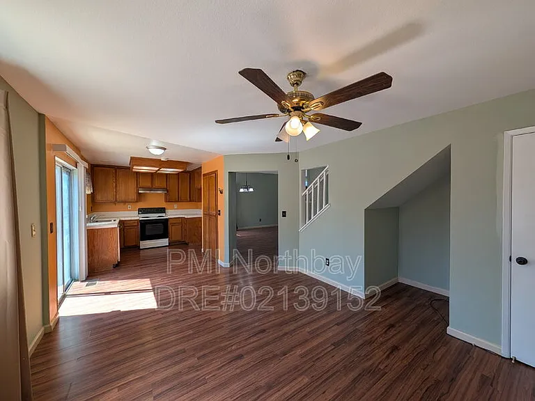 317 Ridgecrest Cir — Photo 5