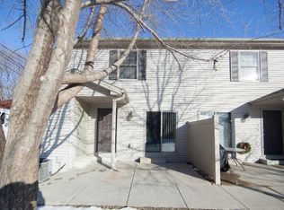3 Ross Dr APT 5, Bloomington, IL