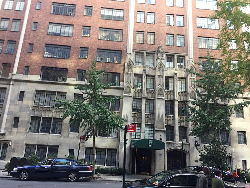 1st image of 315 E 43rd St #903