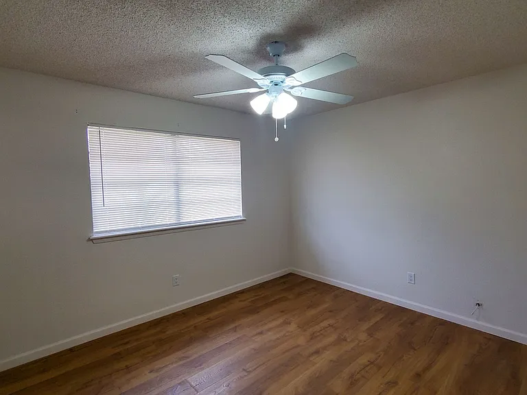 6216 Rutgers St — Photo 12