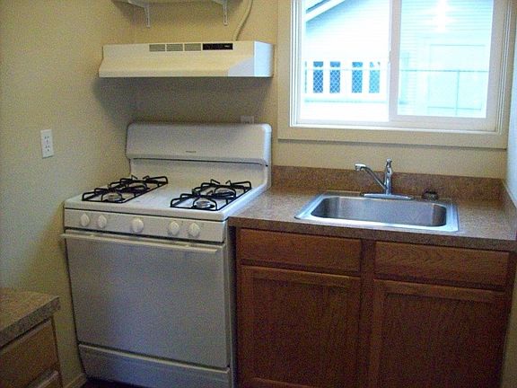 3rd image of 215 N Rock St #5