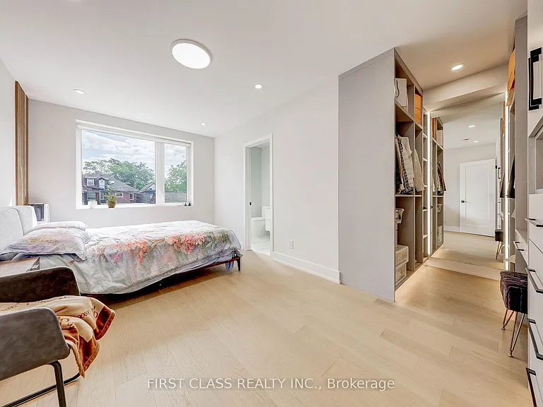 431 Roxton Rd — Photo 14