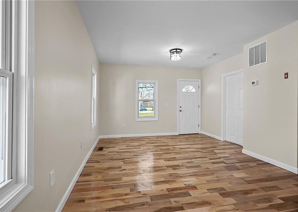 155 Archambault Ave, West Warwick, RI 02893 Zillow