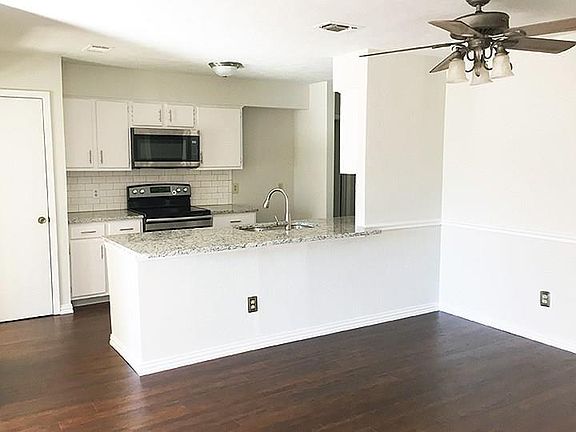 5th image of 416 Stonehenge Dr