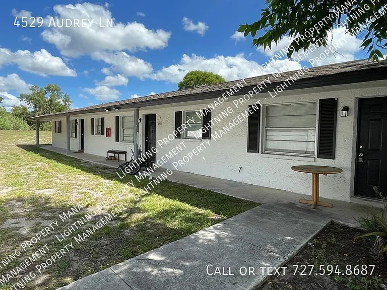 4529 Audrey Ln — Photo 3