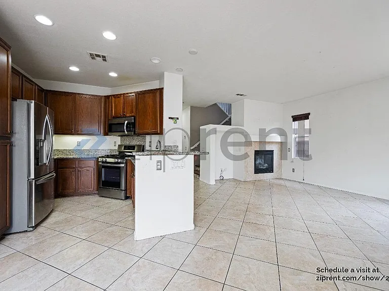 3502 Fuentes Ct — Photo 6