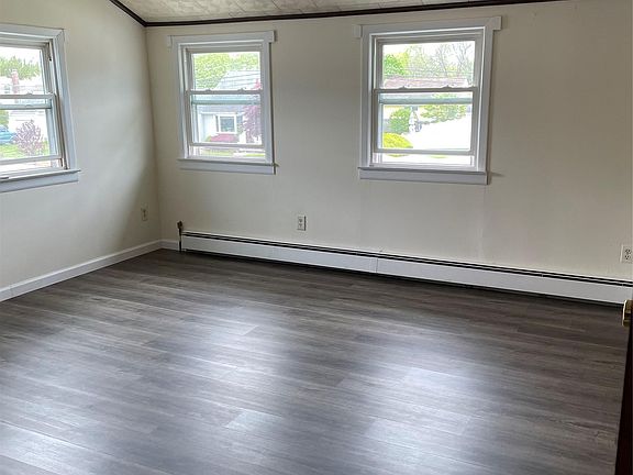 3rd image of 40 Relda St