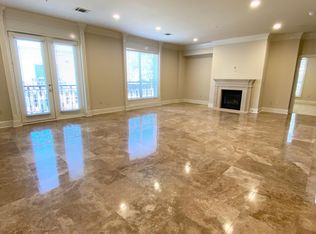 6515 Bandera Ave APT 2D, Dallas, TX 75225