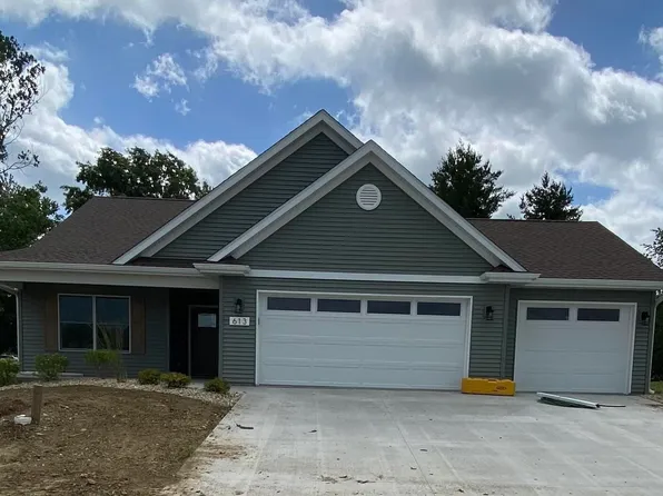 613 Kevin Rd, Blue Grass, IA 52726