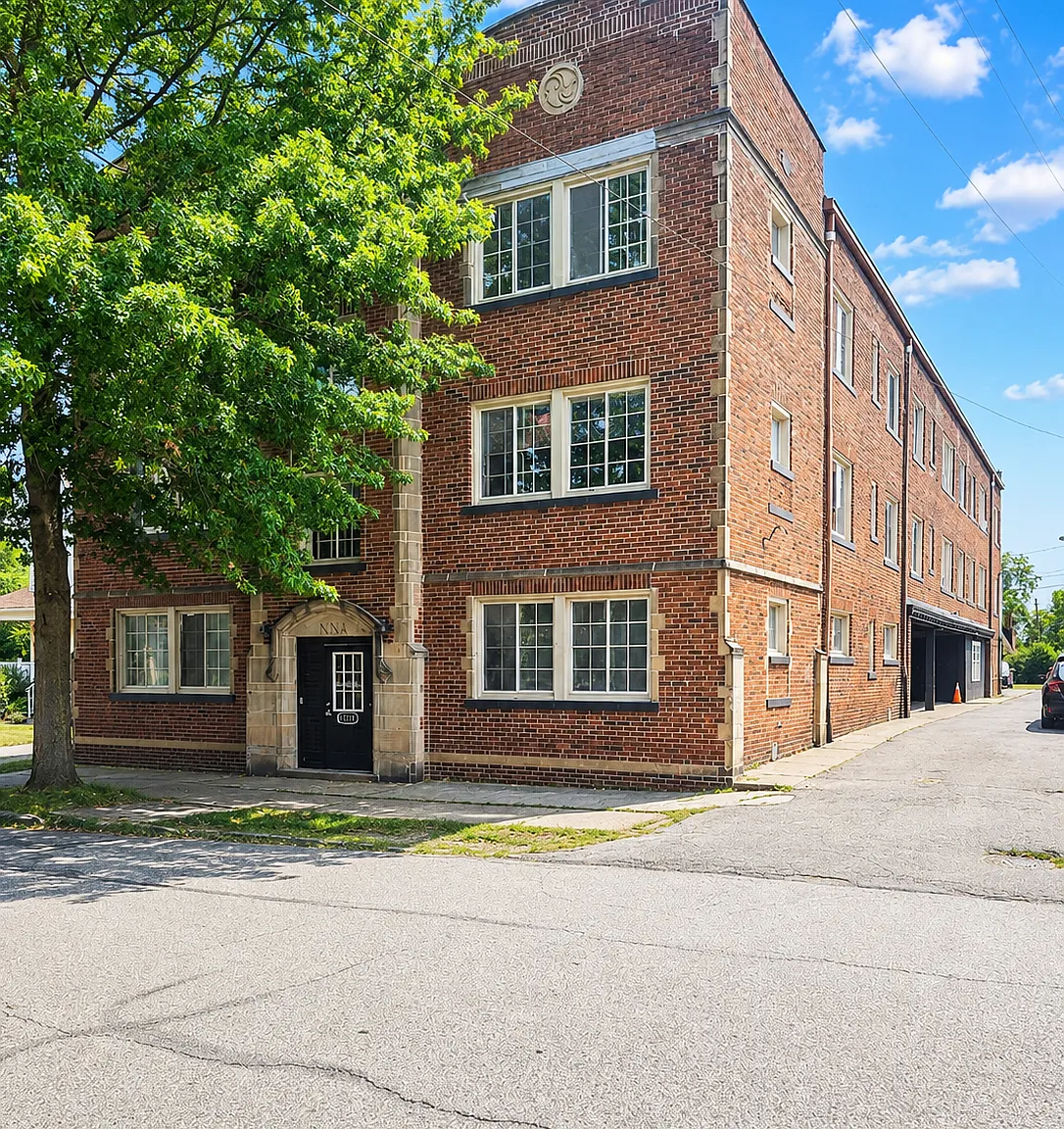 1369 West 112th Street, Unit 302 — Photo 1