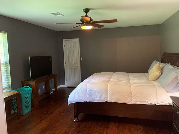 4th image of 80 Vanita Loop