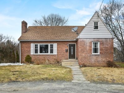 18 Evelyn Park, Pittsfield, MA, 01201