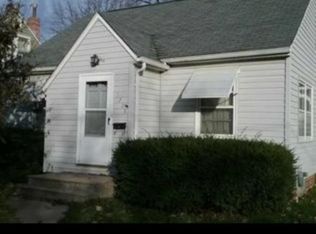 1225 W 6th St, Waterloo, IA 50702