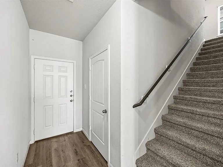 3919 Faletti Dr — Photo 4