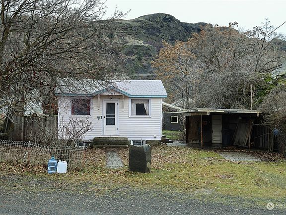 2nd image of 21969 NE Section Place