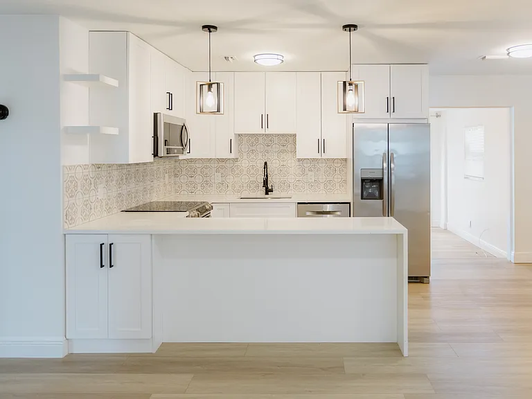 4409 Empress St — Photo 3