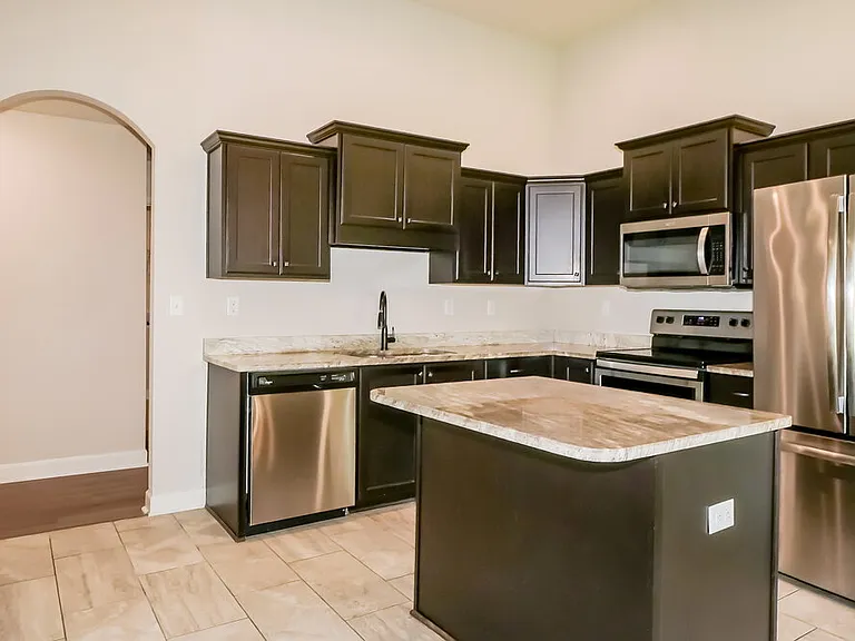 8047 Switzer Dr — Photo 8