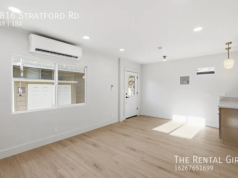4816 Stratford Rd — Photo 3