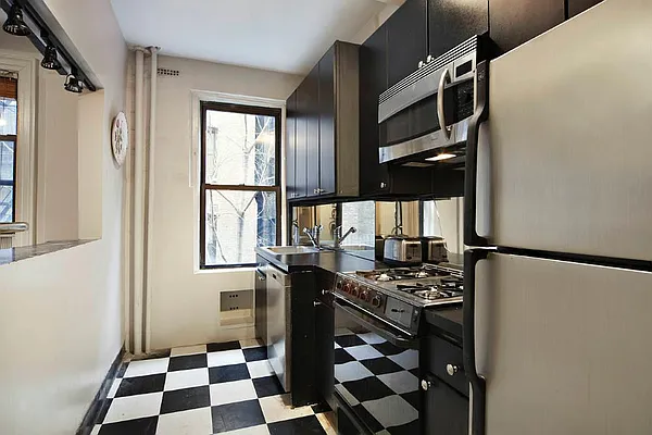 Sold by Town Residential | media 8