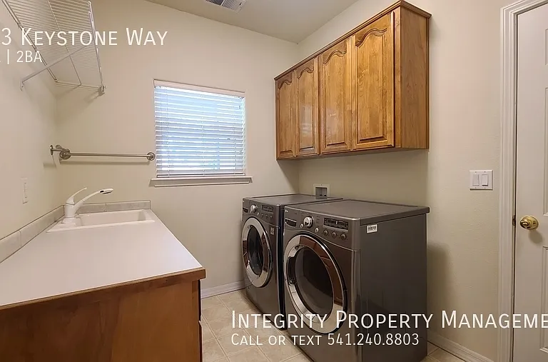 233 Keystone Way — Photo 10