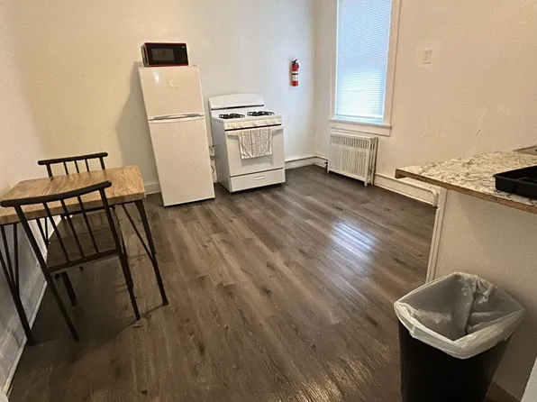 370 E 18th St, Paterson, NJ