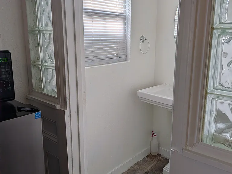 1112 Chestnut Ridge Rd — Photo 12