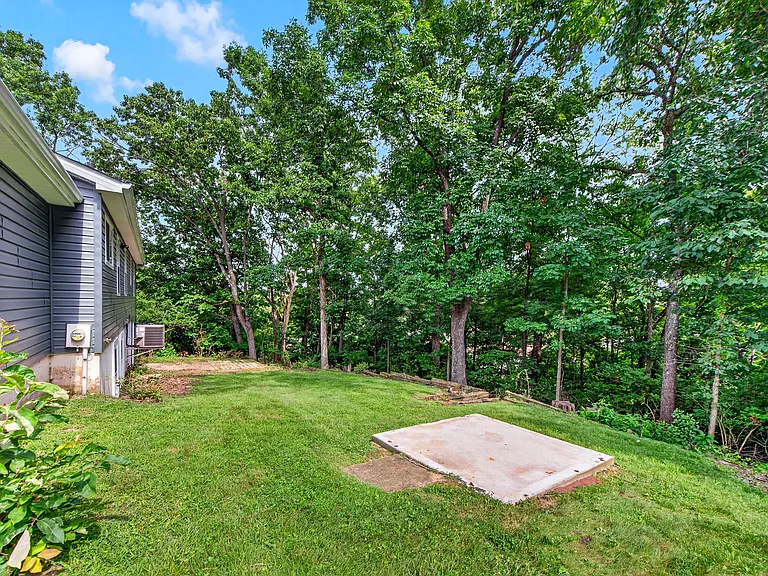 4105 Amy Ct — Photo 32
