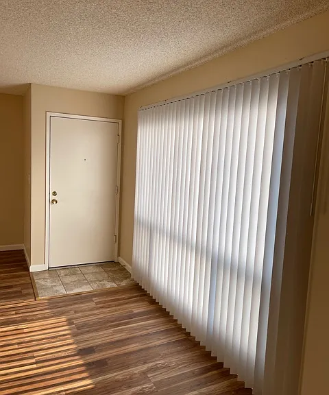 582 E Foothill Blvd #12 — Photo 2